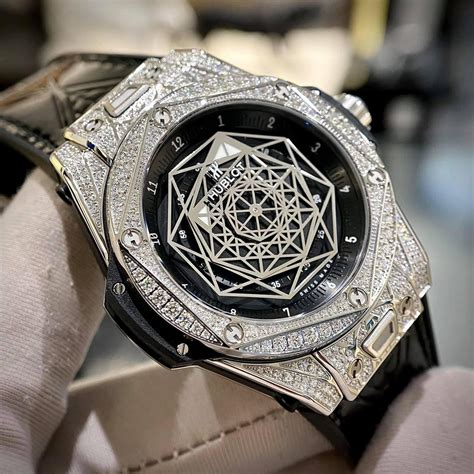 Hublot Big Bang One Click Sang Bleu Steel Pavé – The Watch .